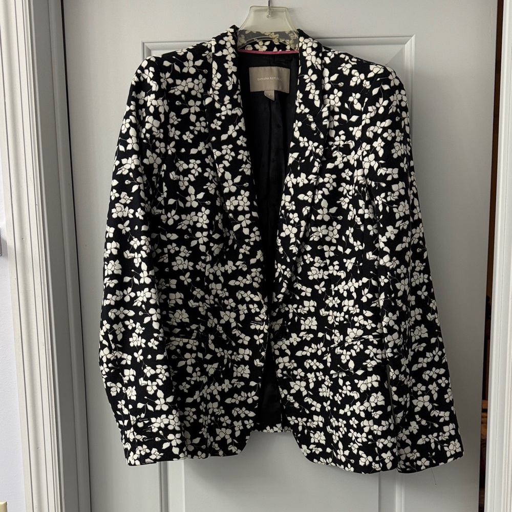 Banana Republic Black and White Floral Blazer